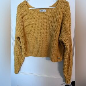 Hollister Gold Yellow Crew Neck Sweater with Ribbed Knit